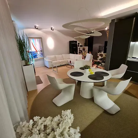 Kreutzwaldi Penthouse * Tallinn