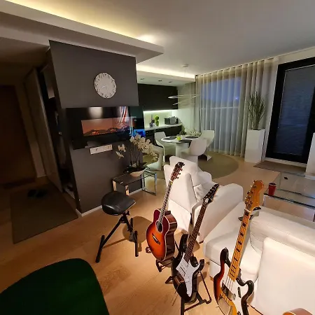 Kreutzwaldi Penthouse Apartment Tallinn