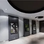 Kreutzwaldi Penthouse Hotel *